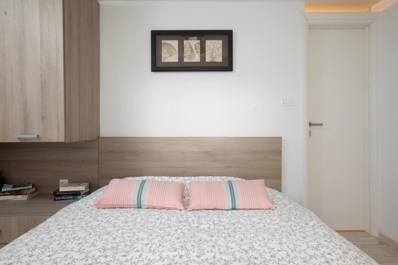 Apartment Coastal Villa Makarska Eksteriør bilde
