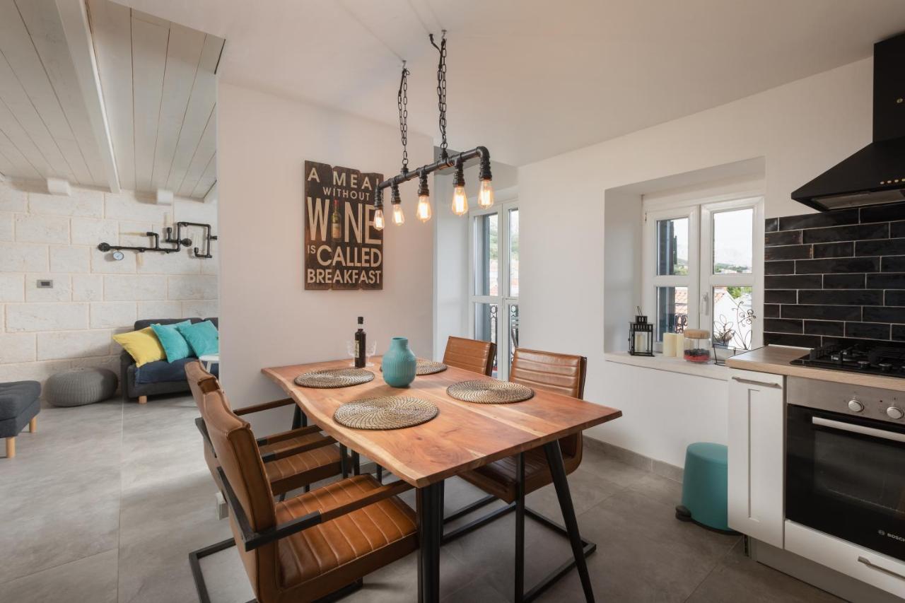 Apartment Coastal Villa Makarska Eksteriør bilde